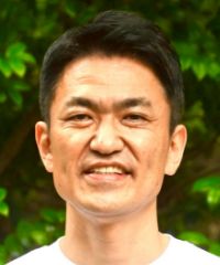 西山 直秀